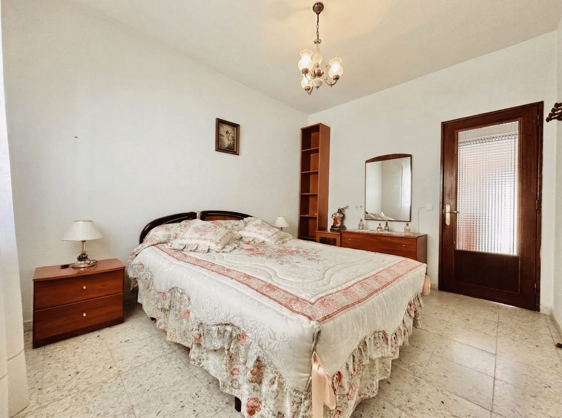Dormitorio antes